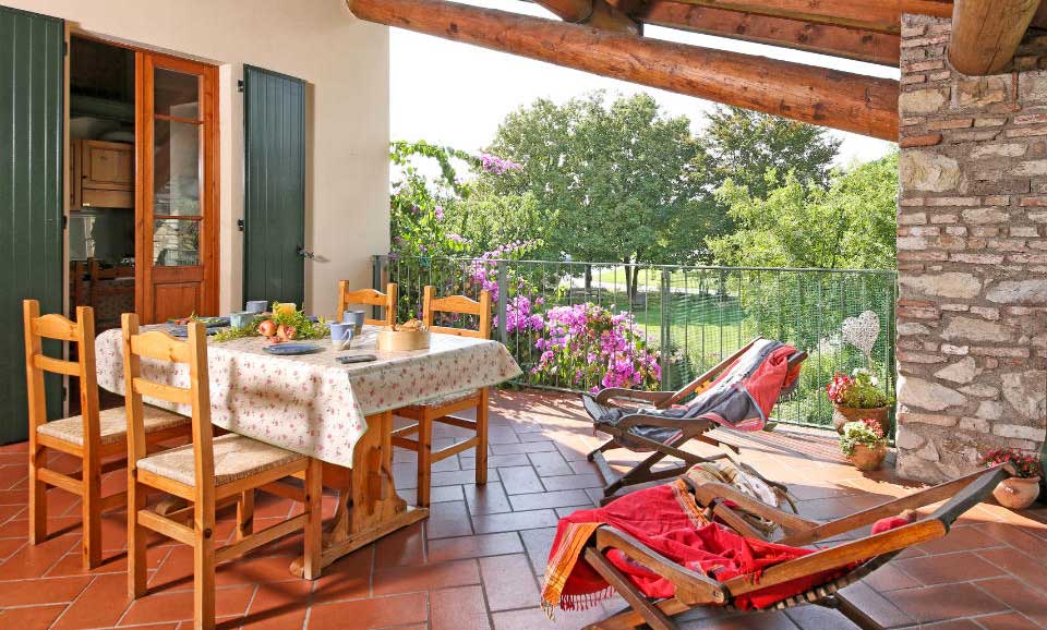 Relaxation corner outside the apartment