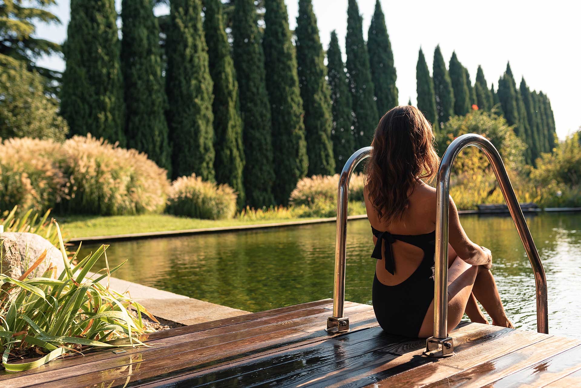Esperienza di relax sostenibile al biolago